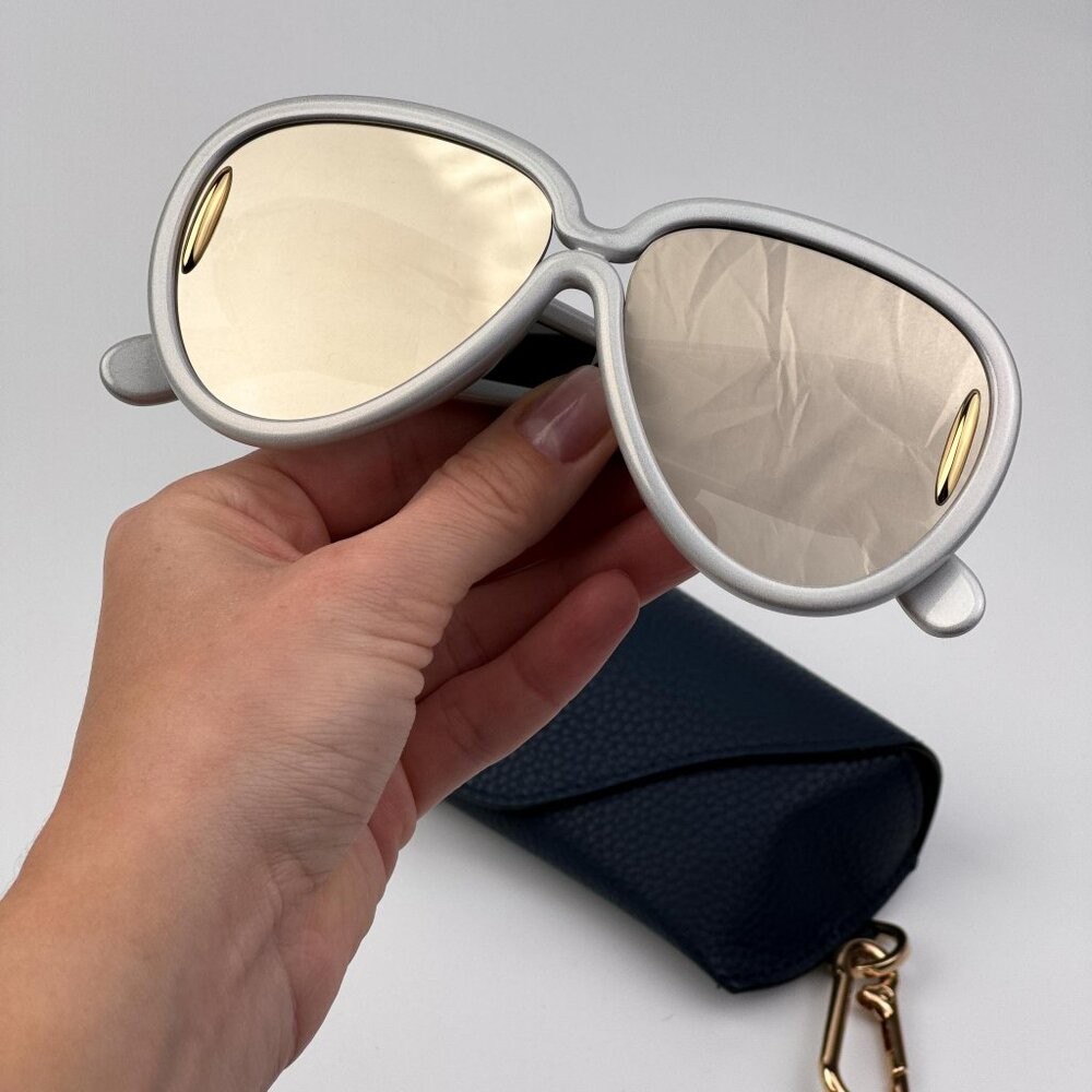 Loewe x Paula’s Ibiza Sunglasses – Metallic White Pilot Gold Mirror LW40132I 24C